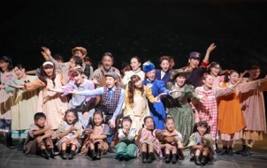 10年 2万人の鼓動 Tours ミュージカル 赤毛のアン チケットプレゼントキャンペーンのご案内 1500組3000名様をご招待 主人公 アン 役に島谷ひとみを迎え 全国8都市で公演